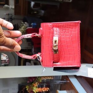 Elegant Red Croc-Embossed Mini Handbag